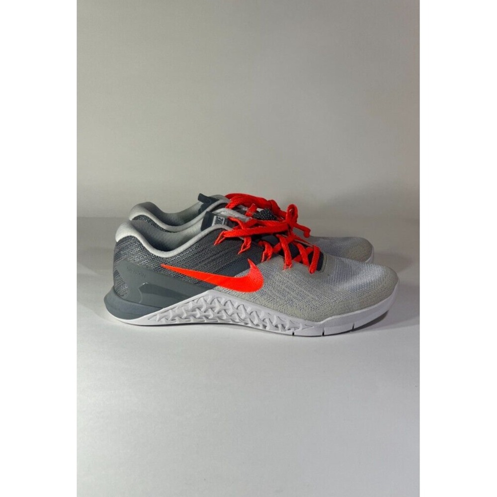 Nike Metcon 3 cross fit Shoes Sneakers orange gray 849807-006 Women's Size 9.5